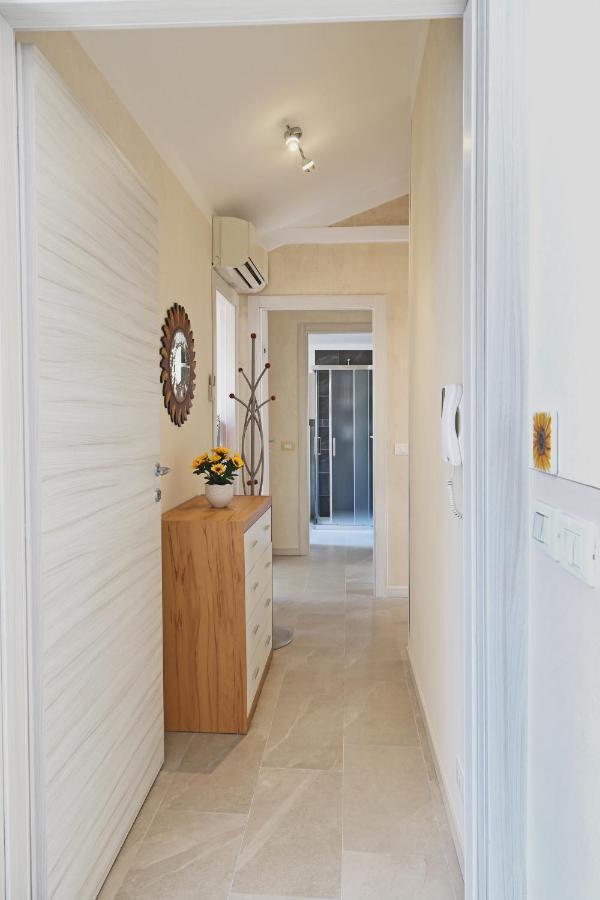 Flower Apartments Bardolino Exterior photo