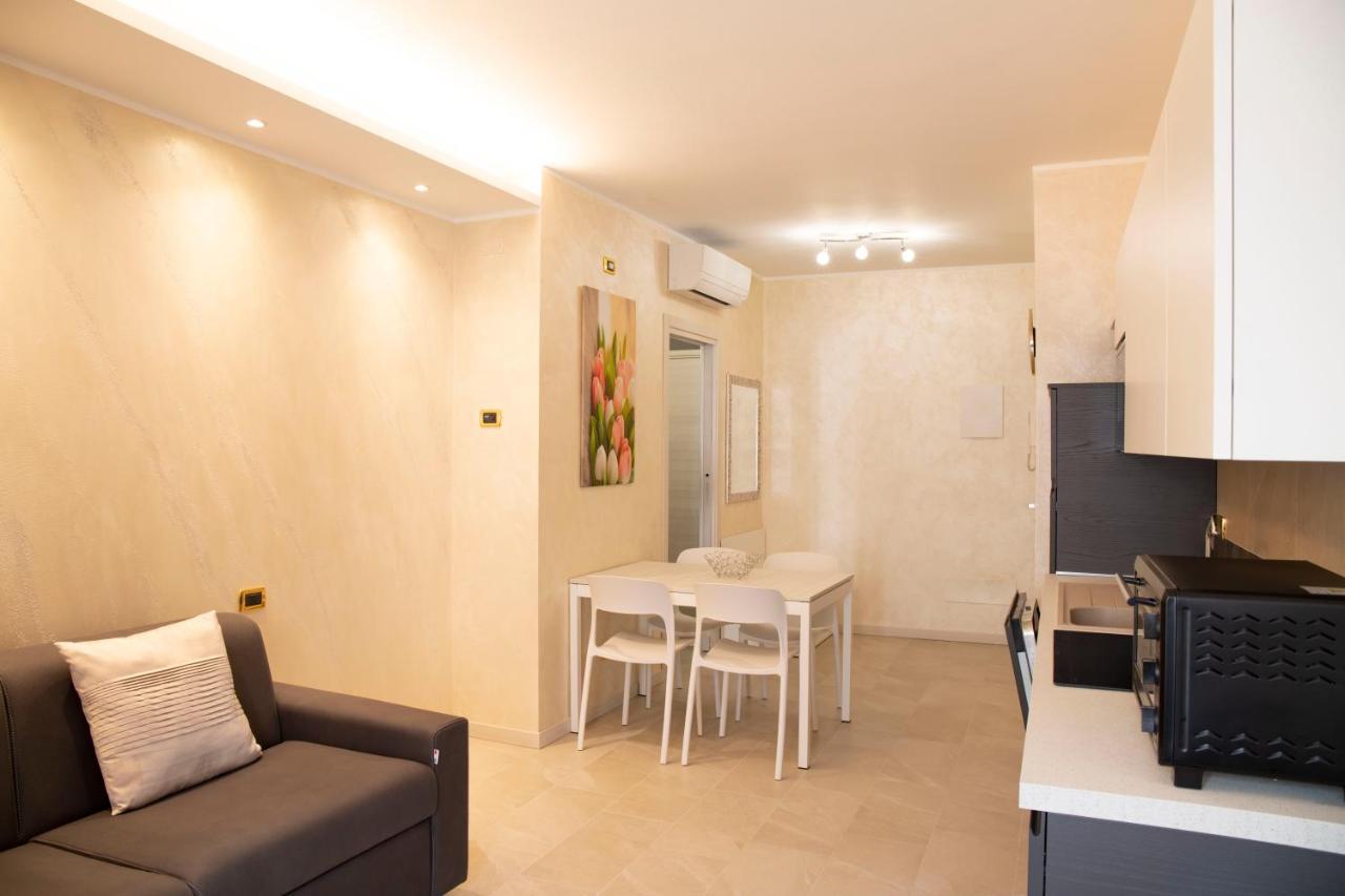 Flower Apartments Bardolino Exterior photo