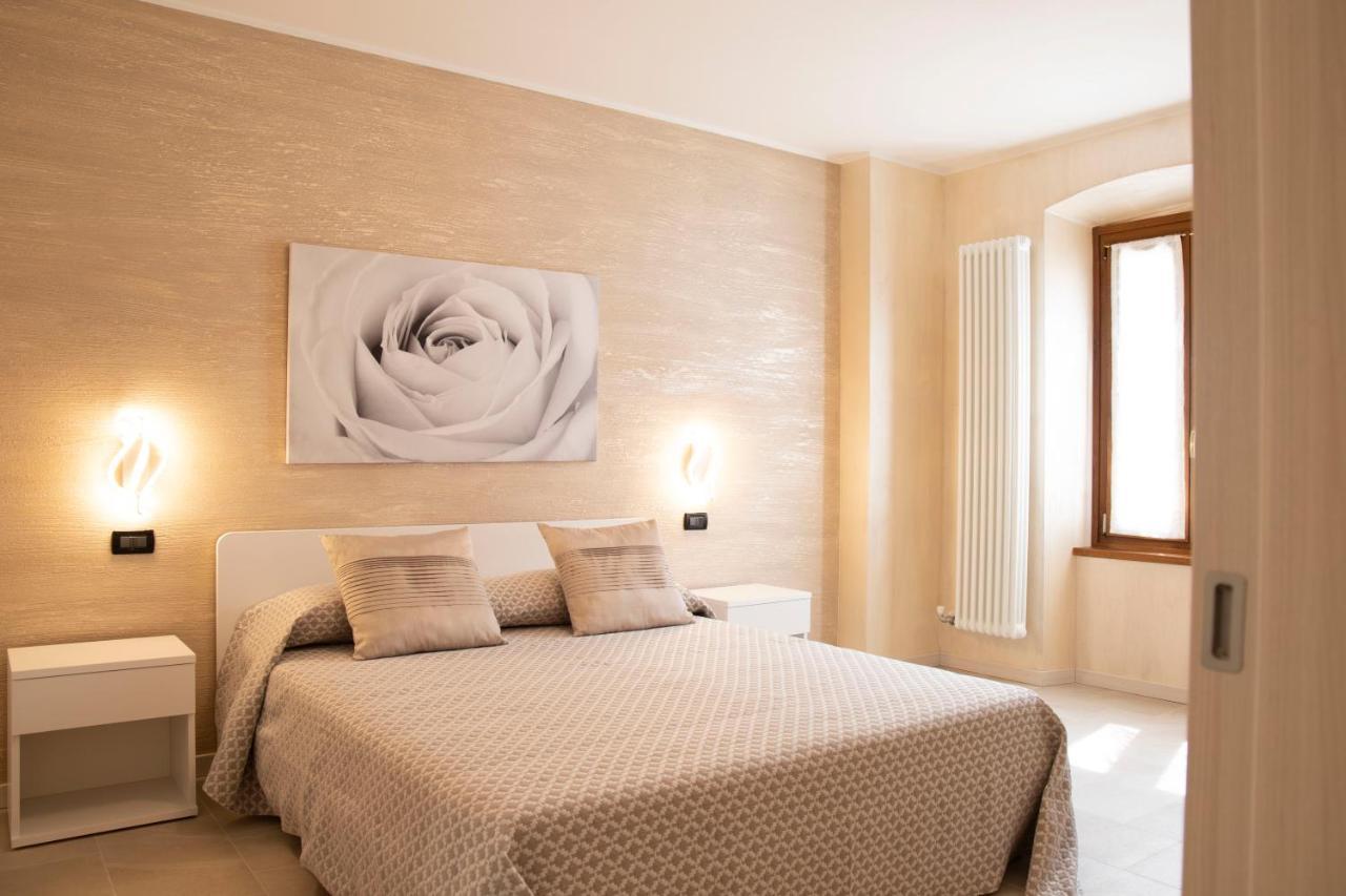 Flower Apartments Bardolino Exterior photo